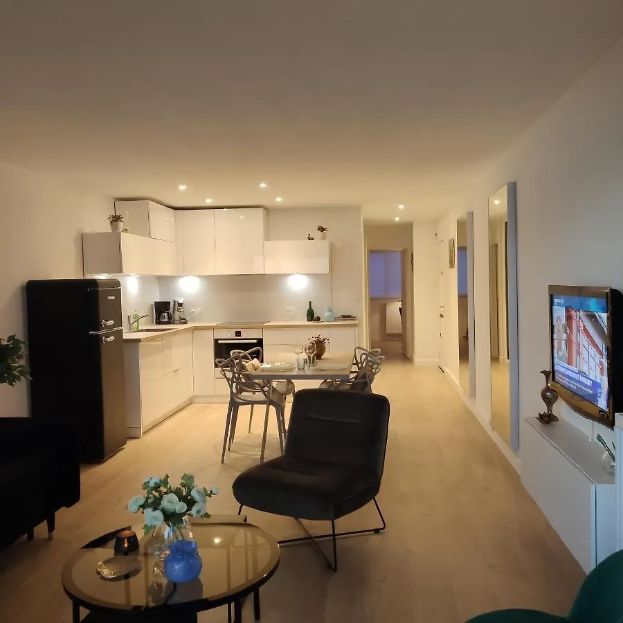 Apartment Le 21 Vue Sur Mer Concarneau Frankreich